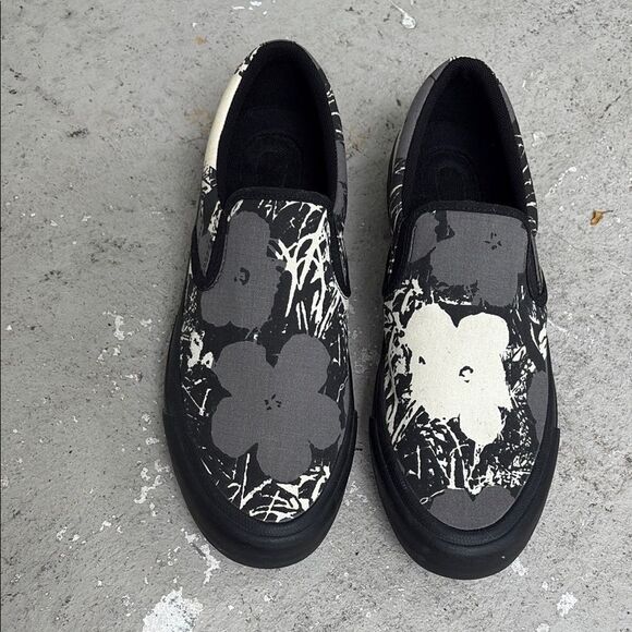 NWOT Andy Warhol canvas slip ons - Picture 1 of 6